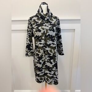 Top it Off women’s dress size large